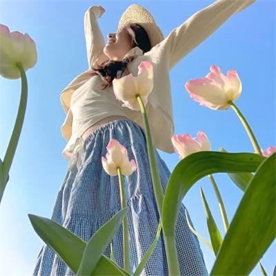不装了,我比英雄还强